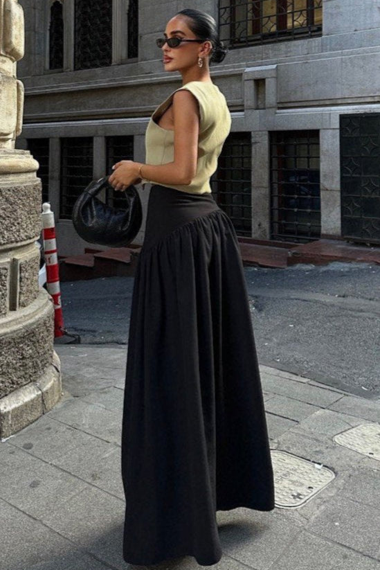 Long black skirt - graphic effect stitching - Calm concept store