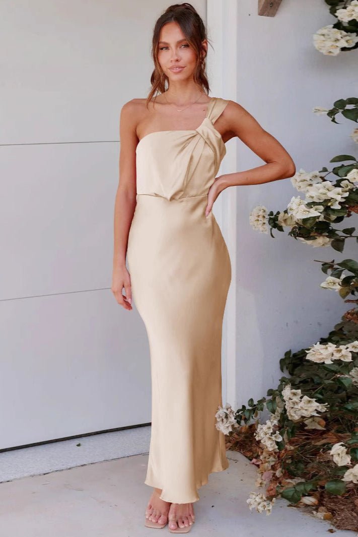 Robe de soirée a manche asymétrique - Ma boutique