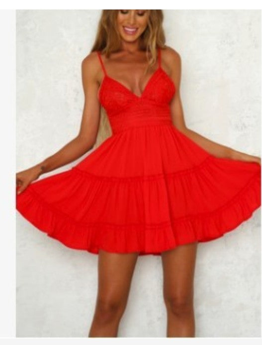 Robe a bretelles brodee