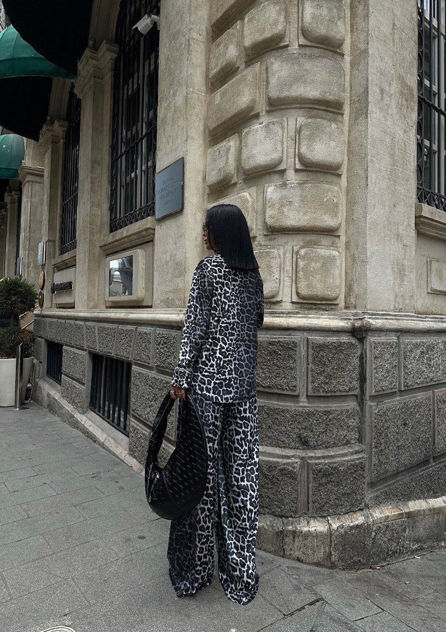 Velvet leopard printed shirt 2