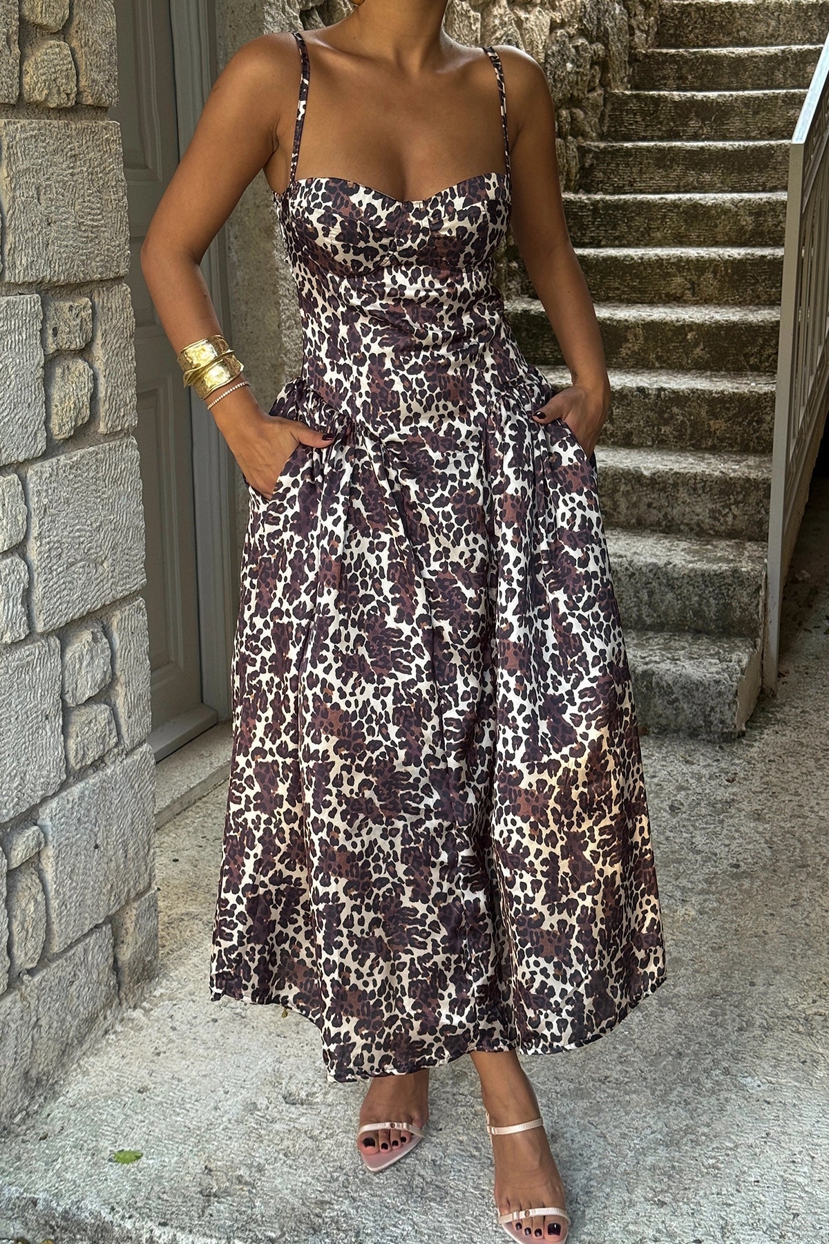 Robe satinée léopard - Ma boutique
